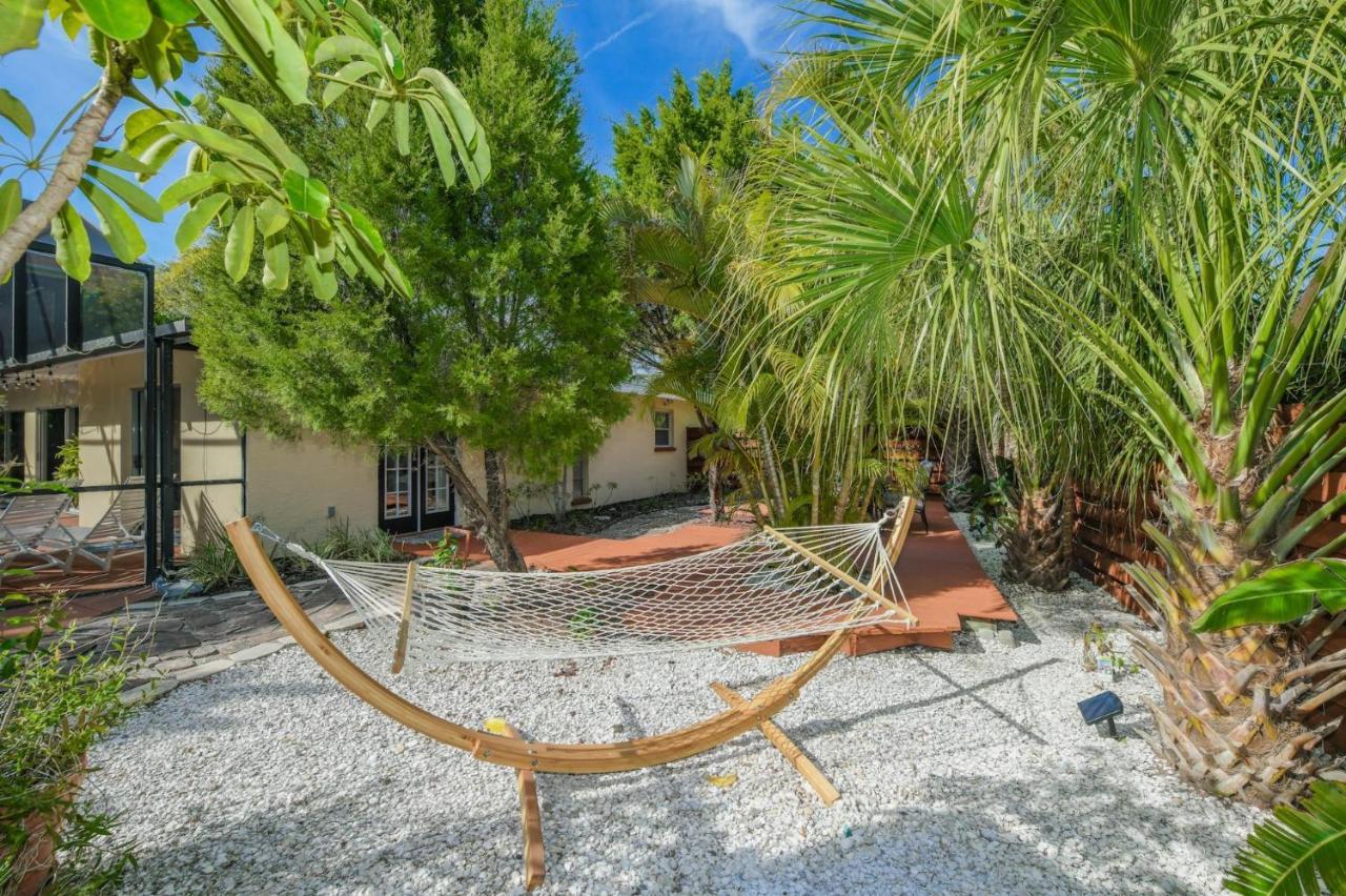 Island Time - Home Wenclosed Lagoon Style Pool Spa Walk To Beach Bikes Holmes Beach Extérieur photo