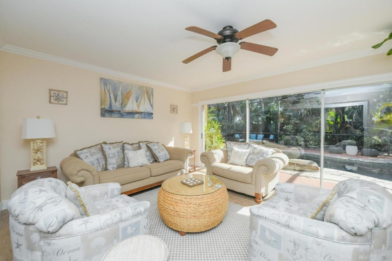 Island Time - Home Wenclosed Lagoon Style Pool Spa Walk To Beach Bikes Holmes Beach Extérieur photo