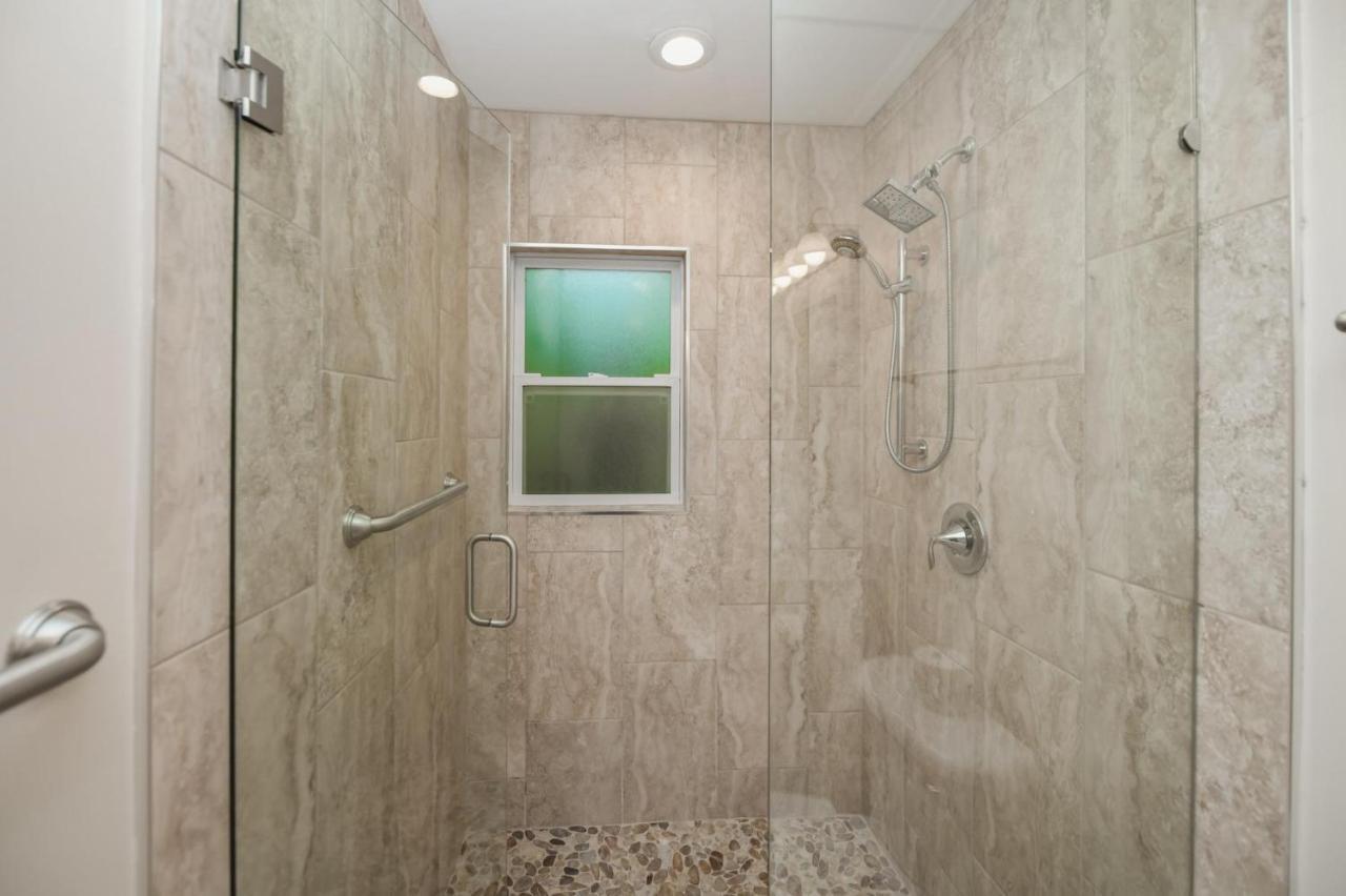 Island Time - Home Wenclosed Lagoon Style Pool Spa Walk To Beach Bikes Holmes Beach Extérieur photo